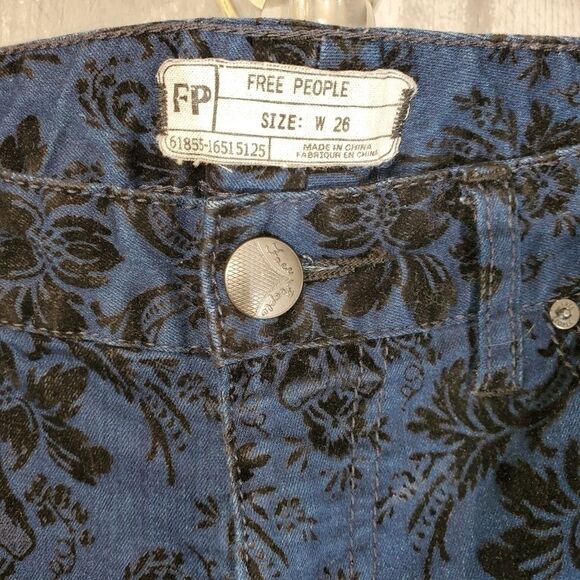 Free People brocade flocked skinny ankle jeans 26 - Picture 4 of 8